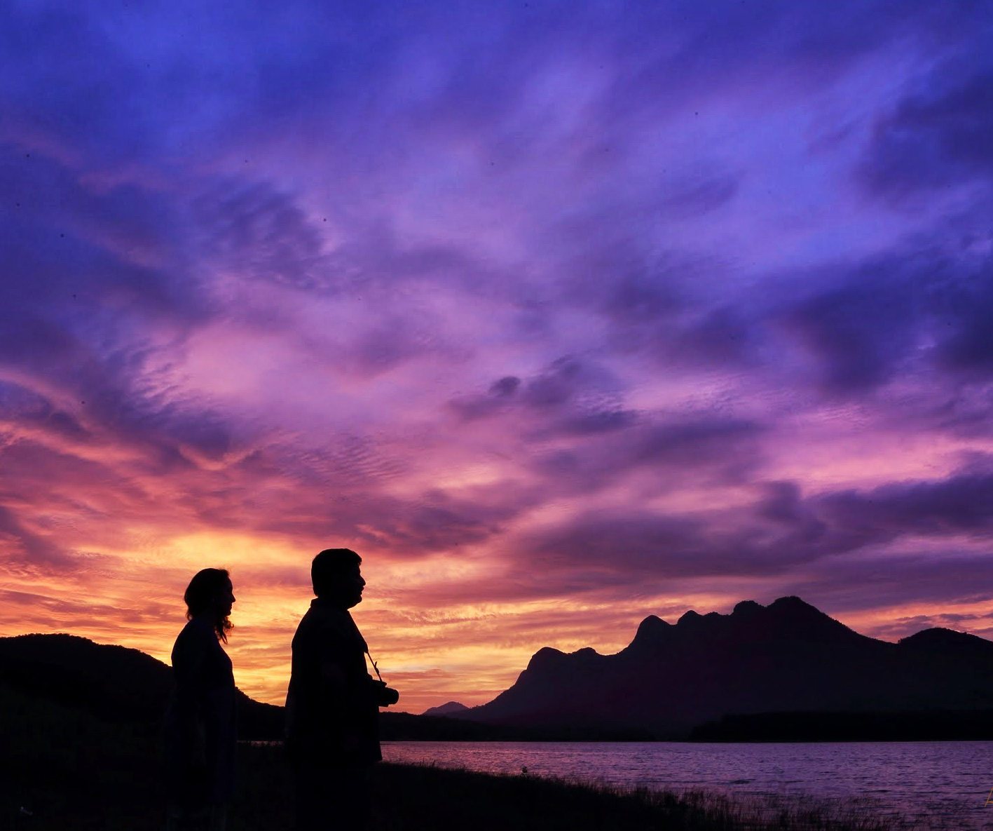 5-Couple-Anantya-By-The-lake